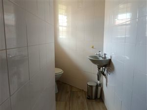 5 Bedroom Property for Sale in Wilkoppies North West